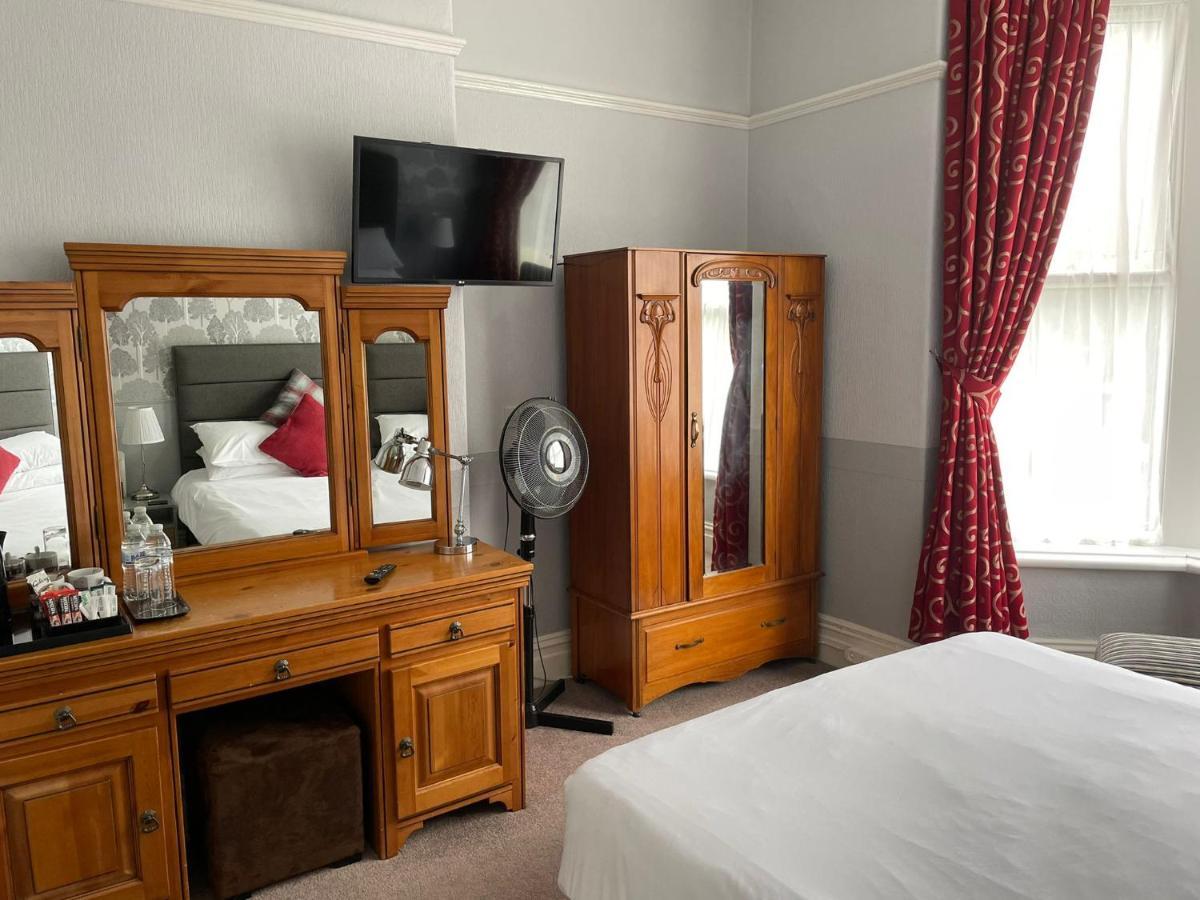 Rostrevor Hotel - Guest House Bury  Exterior photo
