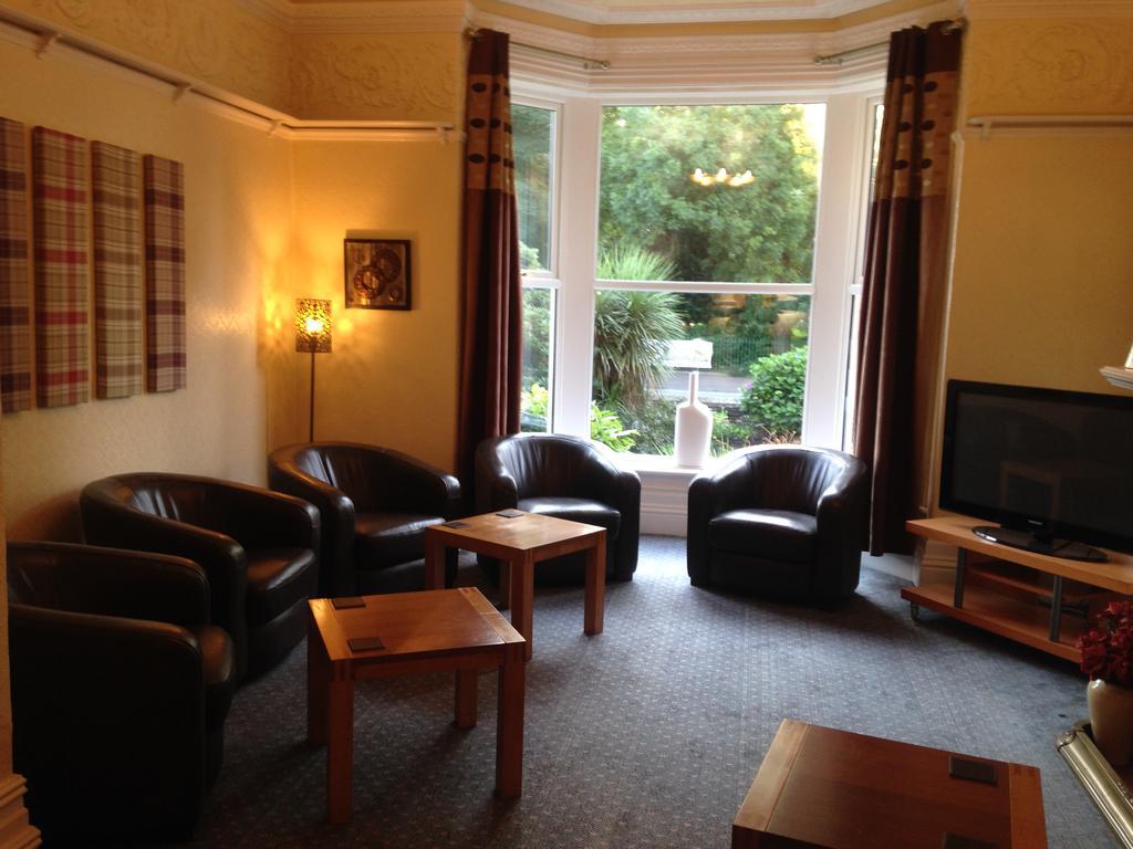 Rostrevor Hotel - Guest House Bury  Exterior photo